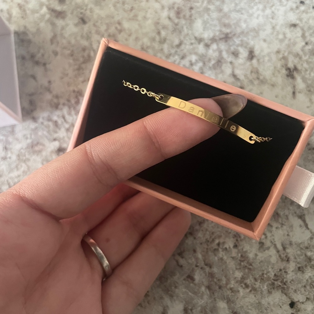 gold plated bracelet - Danielle